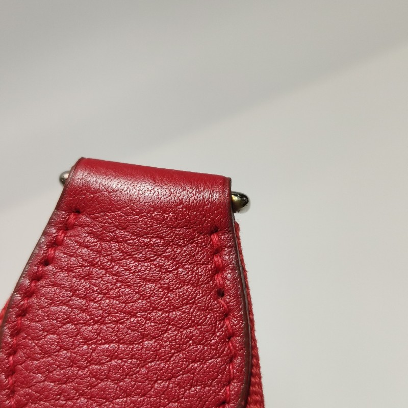 Hermes Evelyne33鏤空斜挎包單肩包
Clemence (TC）牛皮銀扣Q5國旗紅框F刻-9