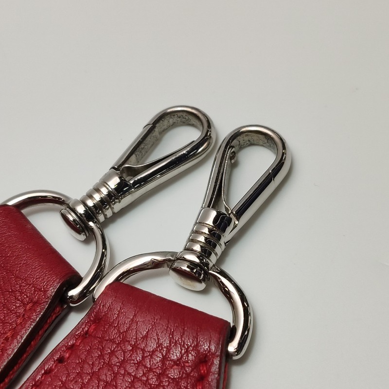 Hermes Evelyne33鏤空斜挎包單肩包
Clemence (TC）牛皮銀扣Q5國旗紅框F刻-13