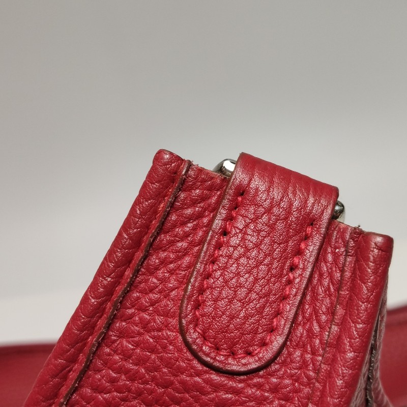 Hermes Evelyne33鏤空斜挎包單肩包
Clemence (TC）牛皮銀扣Q5國旗紅框F刻-14