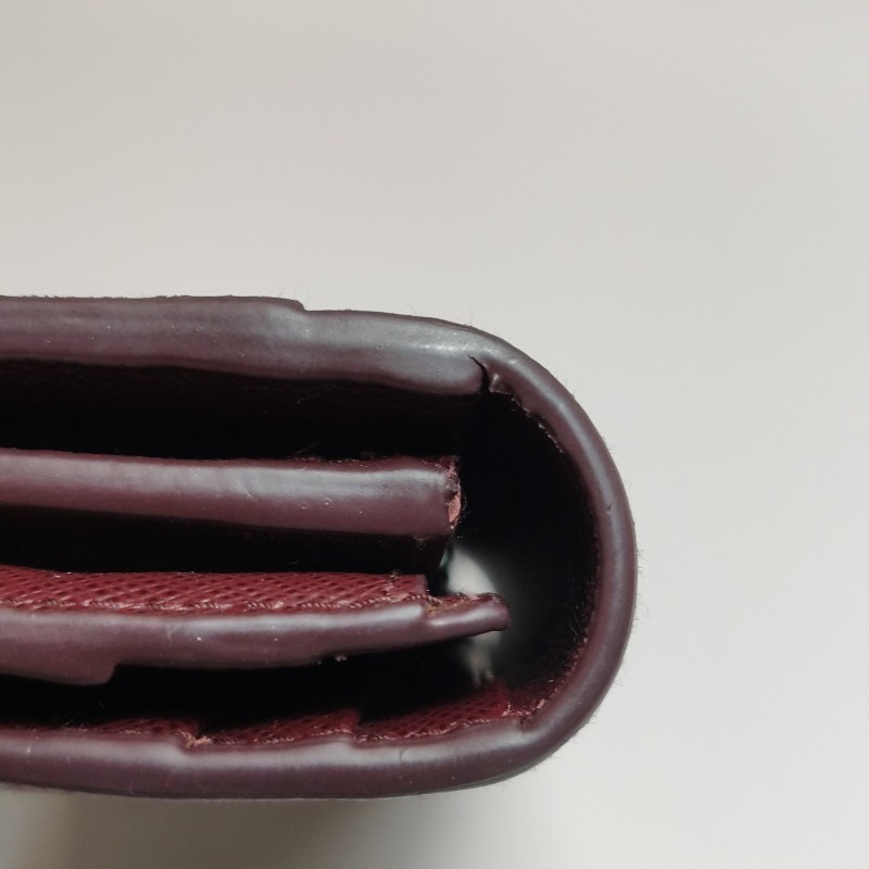 Prada Cahier牛皮純色字母Logo插扣錢包-17