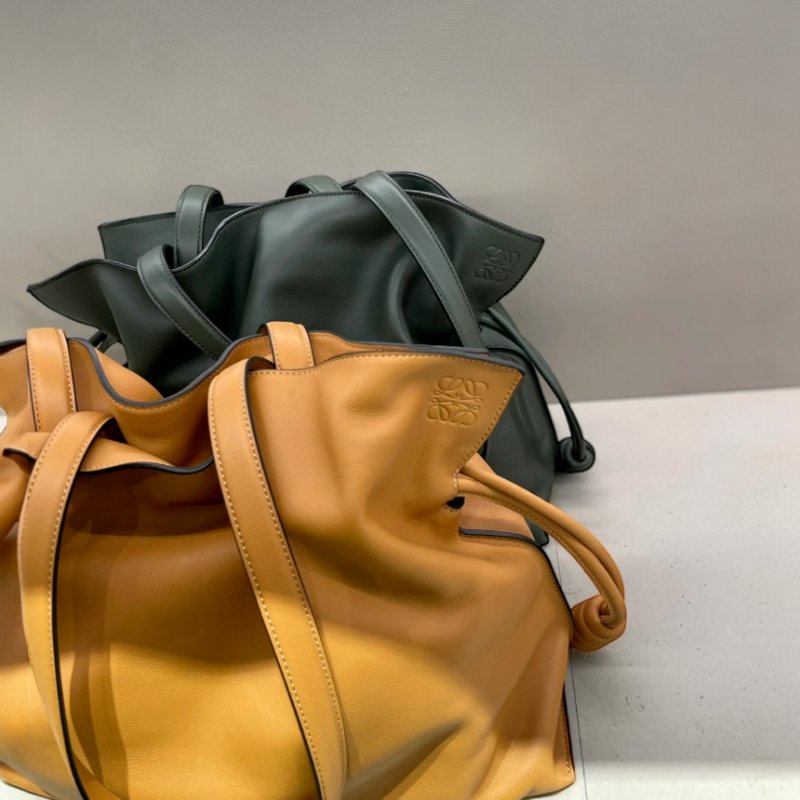 🎉新品好折扣✨Loewe 超大型 XL 納帕小牛皮 Flamenco 包 溫暖沙漠色-6