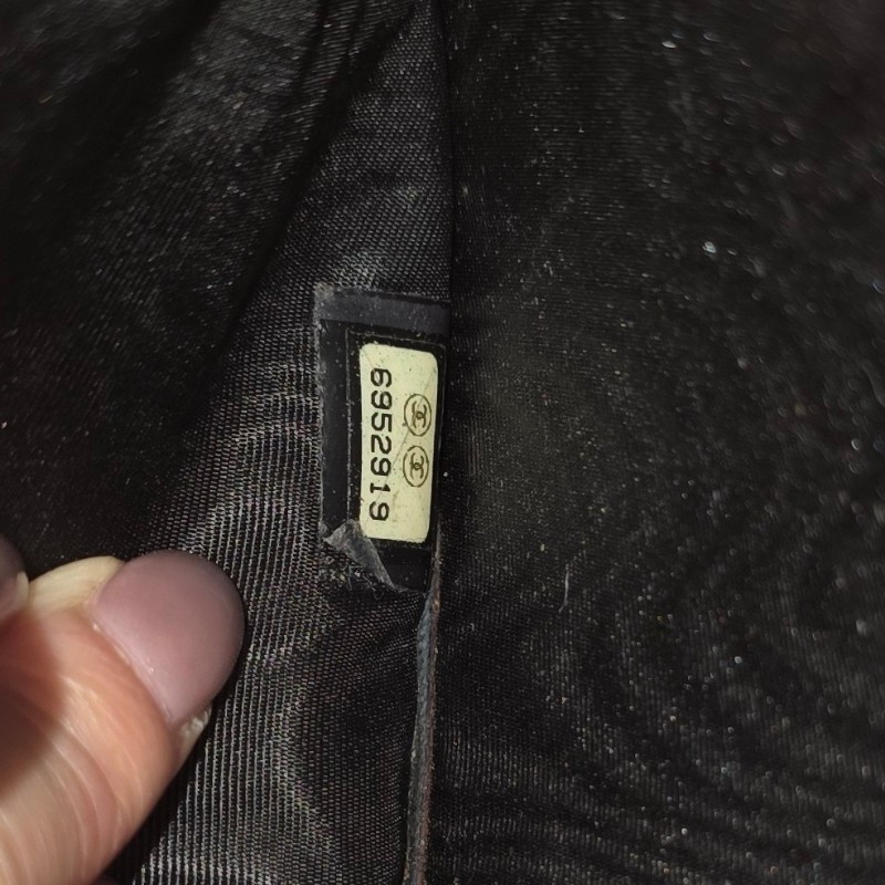 Chanel Vintage 荔枝紋牛皮中長夾-28