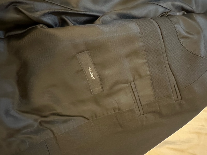Hugo Boss 黑色禮服(全新附吊牌+防塵袋)原價35000,購入價28000-4