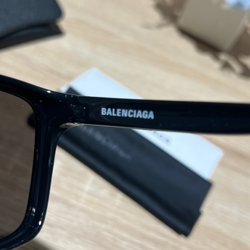 Balenciaga墨鏡-3