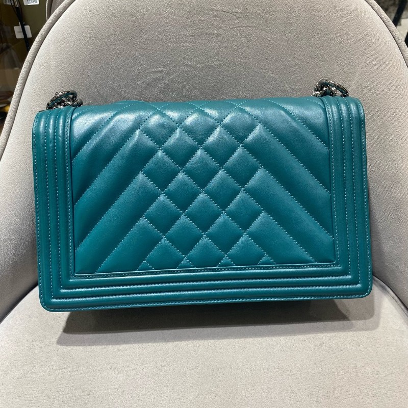 Chanel 綠色銀扣光面牛皮中號leboy 肩背包 斜背包-10