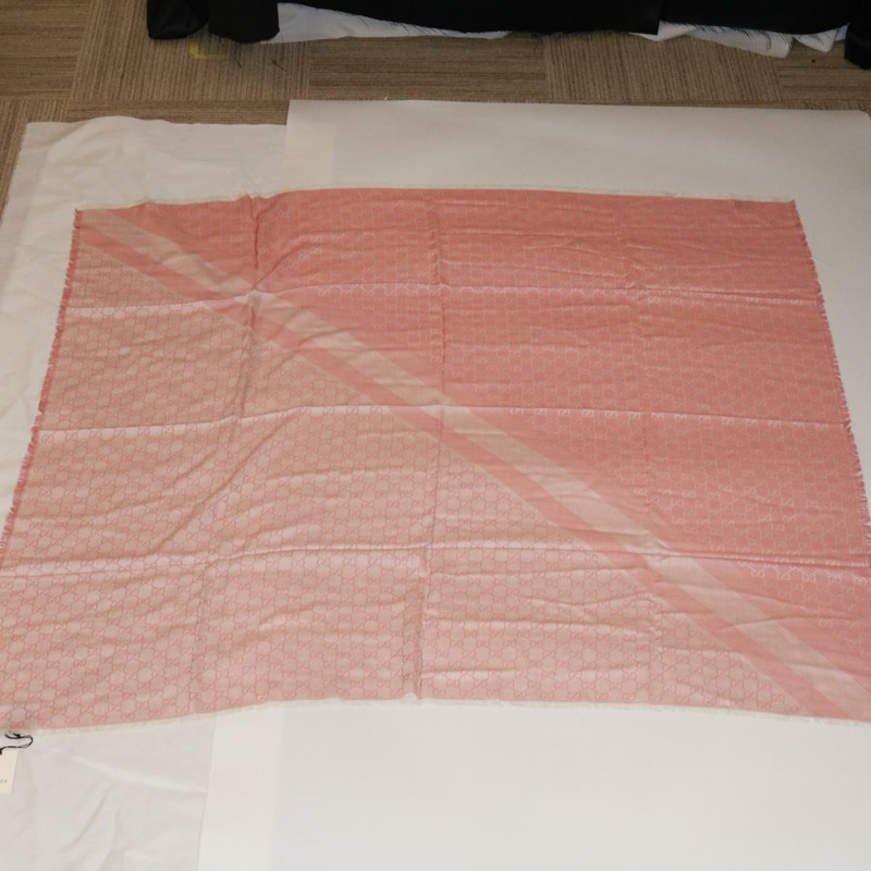 【日本直送】GUCCI GG 帆布圍巾 羊毛 粉紅色 正品 ki2492-6