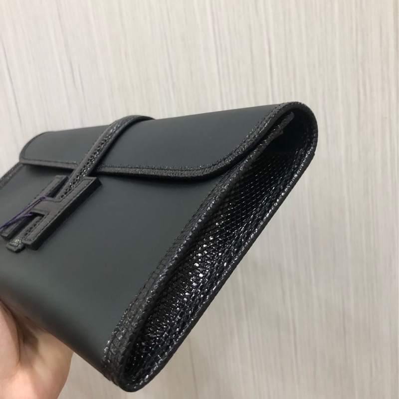 Hermes 黑色Jige Elan29蜥蜴touch手拿包，A 刻，配根肩带就是 woc-8
