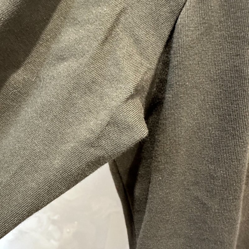【美收精品】BURBERRY 綠色長袖上衣 4-237【隔月月中將轉賣至日本 上架期限30天】-3