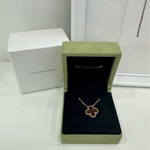 VCA/Van Cleef & Arpels/梵克雅寶Alhambra四葉幸運系列紅玉髓四葉草18k金 項鍊 23年 單鏈無卡