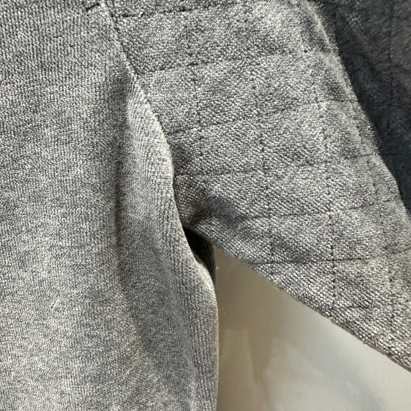 【美收精品】BURBERRY 灰色連帽外套 4-239【隔月月中將轉賣至日本 上架期限30天】-2