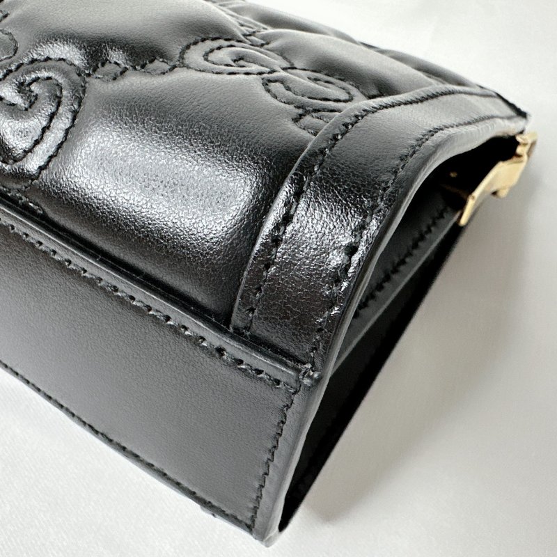 GUCCI Matelasse絎縫皮革斜背包-14
