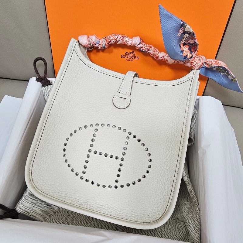 Hermes 愛馬仕 mini evelyne craie奶昔白 銀扣 K刻-2