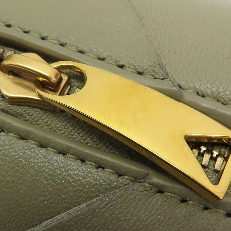 綠色羊皮 Cassette 肩背包 701915【BOTTEGA VENETA BV 寶緹嘉】 701915-11