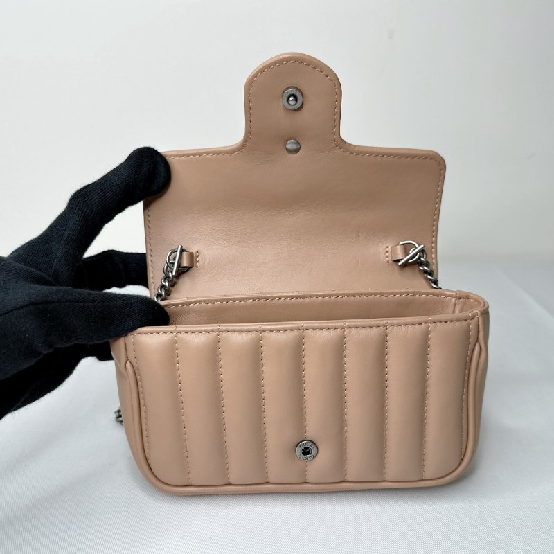GUCCI Mini牛奶糖色翻蓋鏈包-6