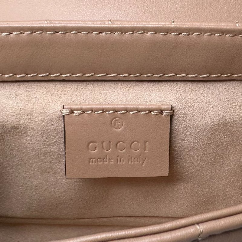 GUCCI Mini牛奶糖色翻蓋鏈包-9
