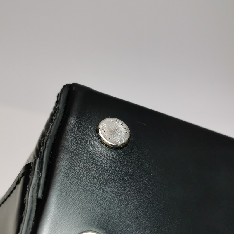Louis Vuitton (LV) Bento Box牛皮水波紋斜挎包-20