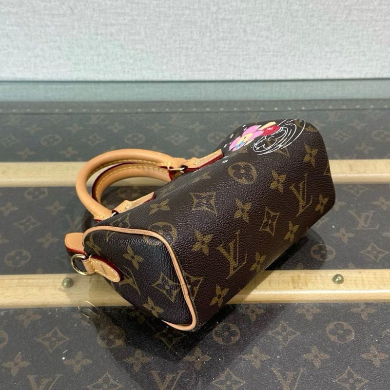 LV 聖誕節限定speedy nano手提斜背包 16*10*7.5 98新配件塵袋-3