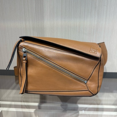 LOEWE罗意威 Puzzle 徽标压纹几何包拼图包变形腰包