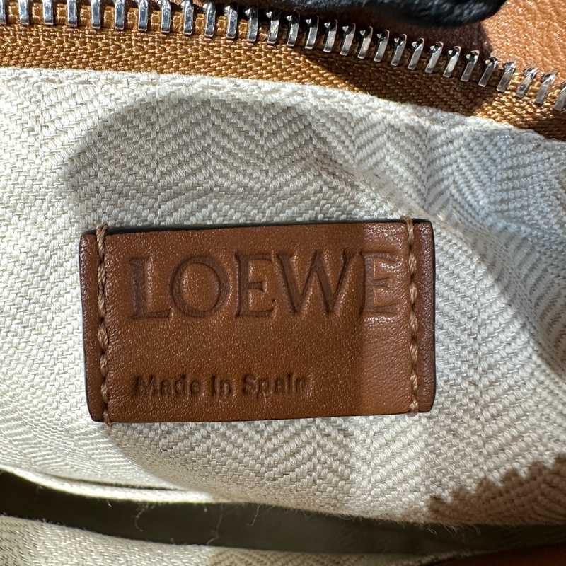 LOEWE罗意威 Puzzle 徽标压纹几何包拼图包变形腰包-11
