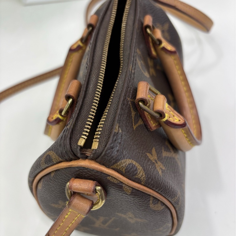 LV路易威登經典老花speedy nano(舊款不可調節肩帶)手提斜背包。 20年編碼-6