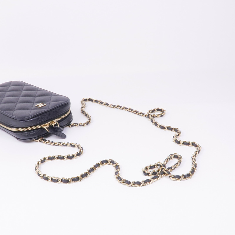 CHANEL 牛皮皮革Phone Case With Chain金扣鏈帶肩背袋-4