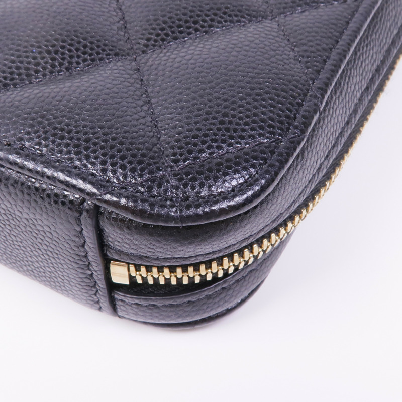 CHANEL 牛皮皮革Phone Case With Chain金扣鏈帶肩背袋-5