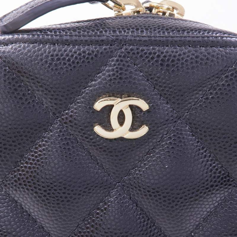 CHANEL 牛皮皮革Phone Case With Chain金扣鏈帶肩背袋-9