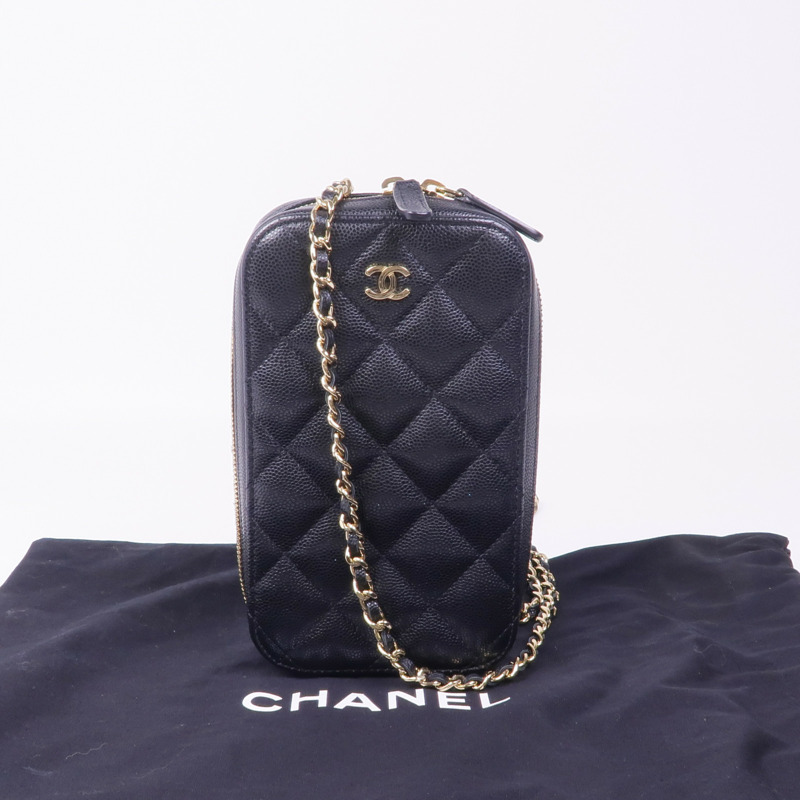 CHANEL 牛皮皮革Phone Case With Chain金扣鏈帶肩背袋-14
