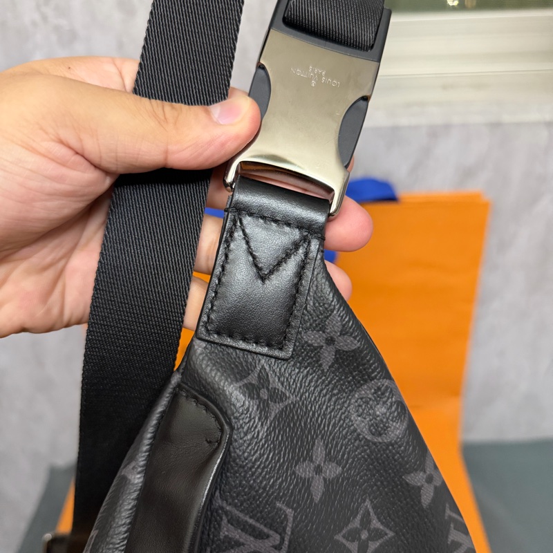 Lv新款黑花腰包(M46035 ) 芯片款-3