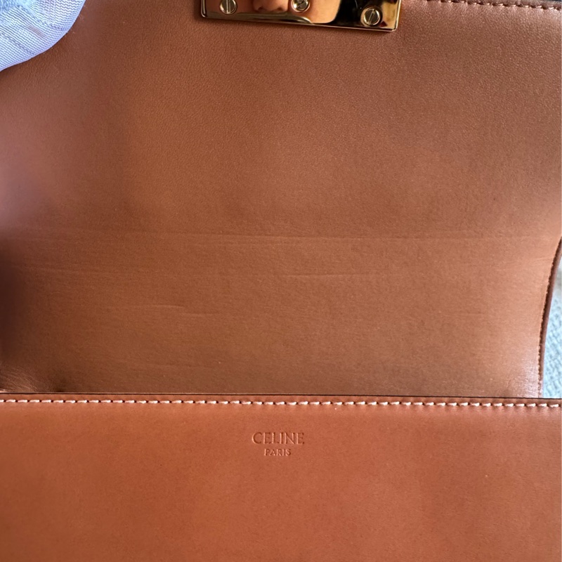 Celine Triomphe凱旋門 Teen馬鞍皮中號金棕色焦糖色美拉德色系單肩包-24
