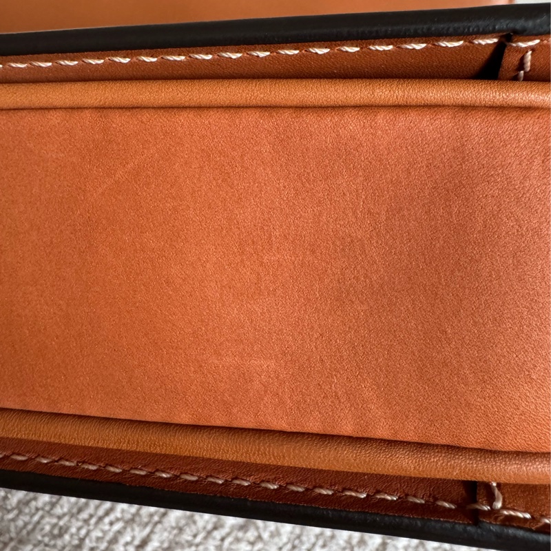 Celine Triomphe凱旋門 Teen馬鞍皮中號金棕色焦糖色美拉德色系單肩包-25