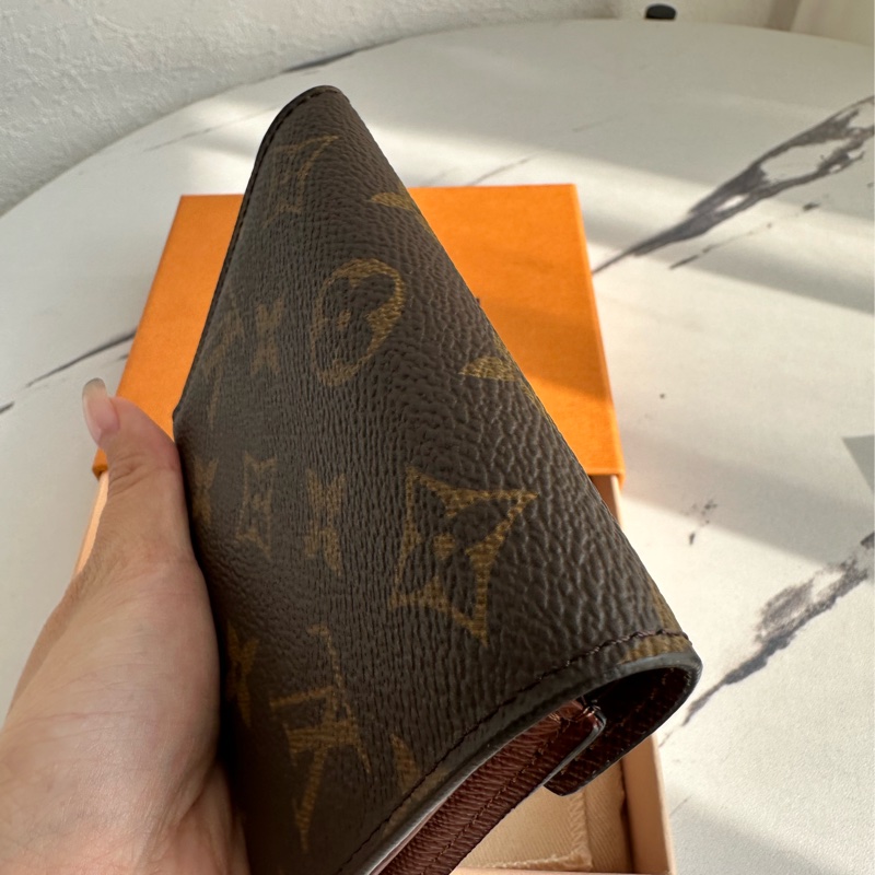 lv咖花紋三折短夾😎😎😎好用-6