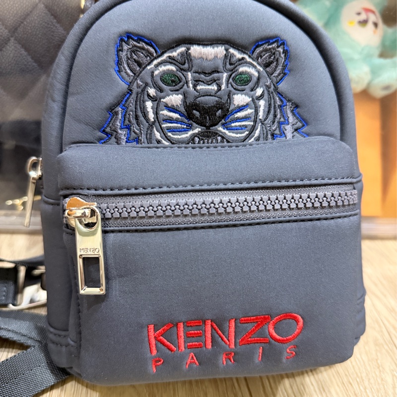 99新✨Kenzo超輕的防潑水後背包 灰藍 可斜揹兩用 大人兒童都可以用-9