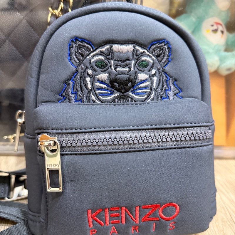 99新✨Kenzo超輕的防潑水後背包 灰藍 可斜揹兩用 大人兒童都可以用-13
