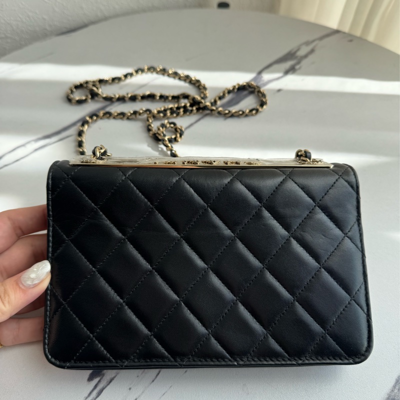 Chanel黑羊皮皮穿繩雙C Trendy CC woc-8