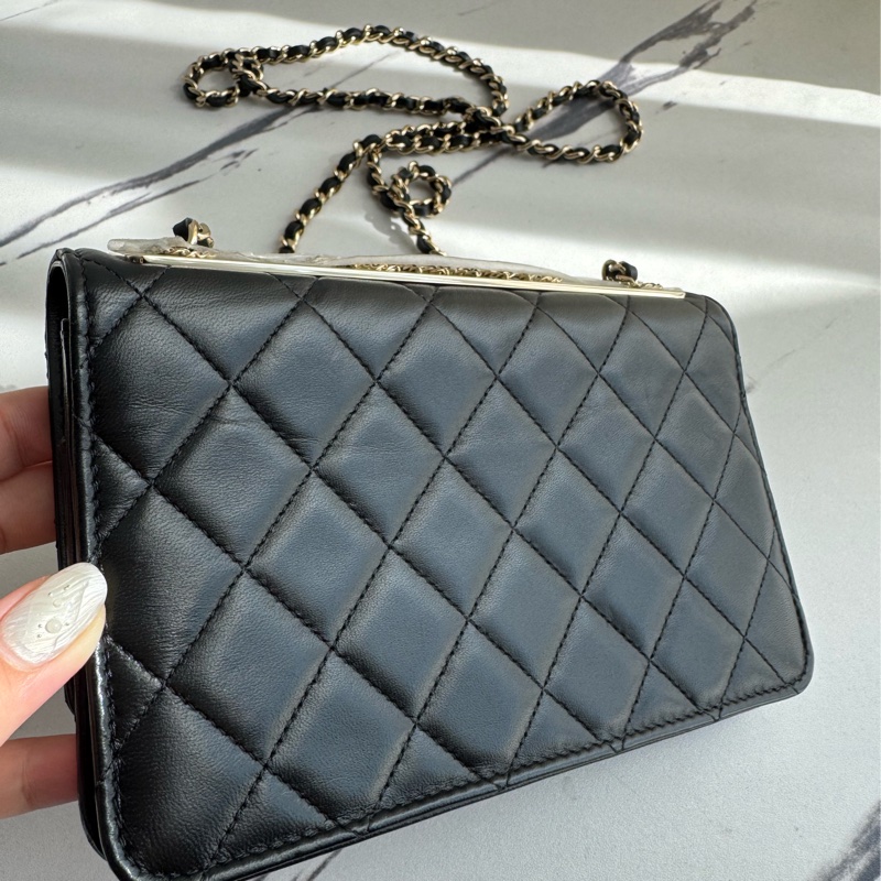 Chanel黑羊皮皮穿繩雙C Trendy CC woc-10