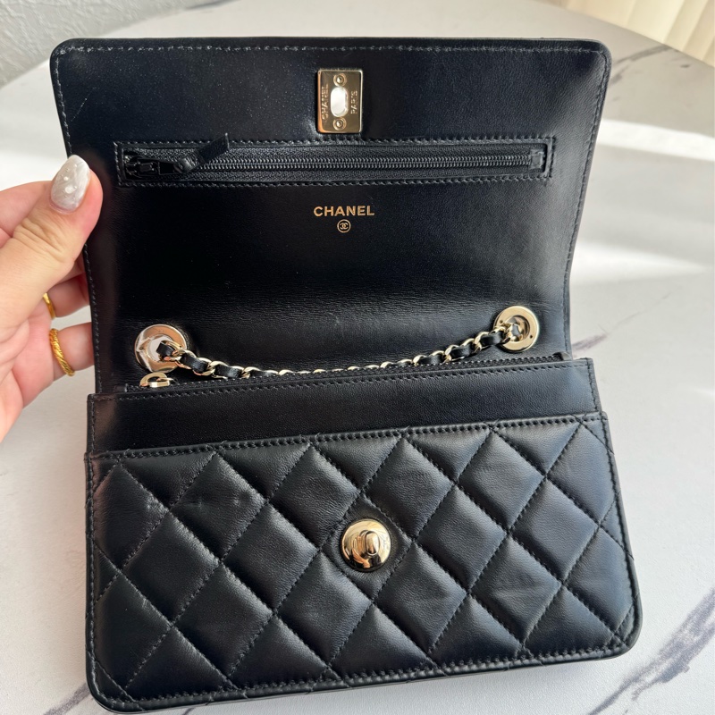 Chanel黑羊皮皮穿繩雙C Trendy CC woc-16