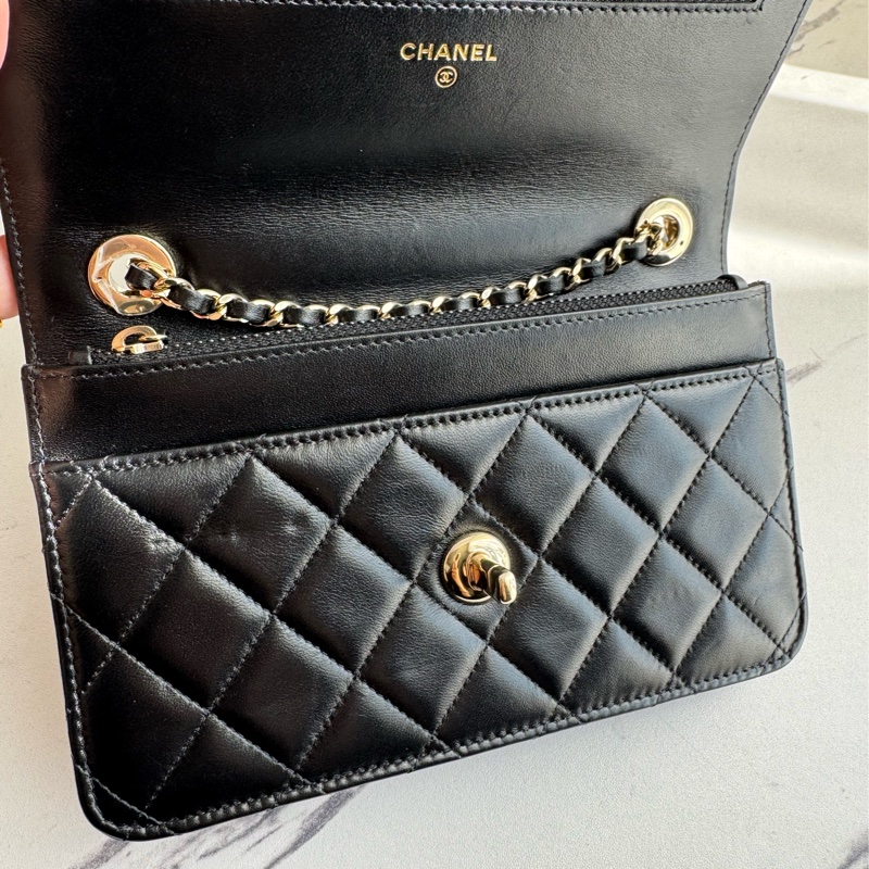 Chanel黑羊皮皮穿繩雙C Trendy CC woc-17