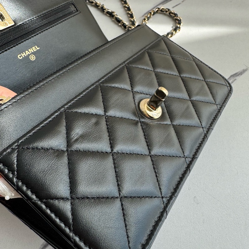 Chanel黑羊皮皮穿繩雙C Trendy CC woc-49
