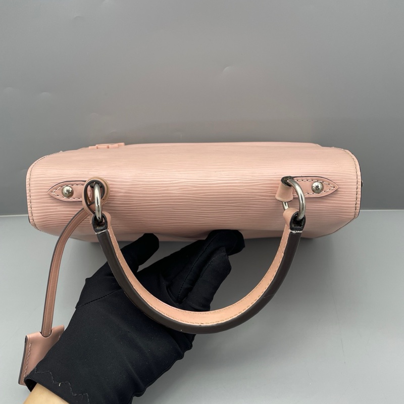 LV Cluny BB 粉色 EPI 水波紋 手提包 肩背包-4