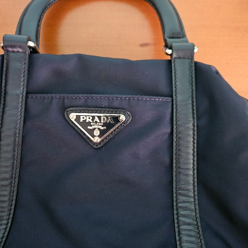 prada降落傘材質三用包-6