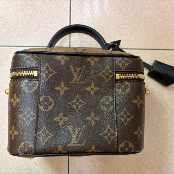 LV Vanity 九成新-6