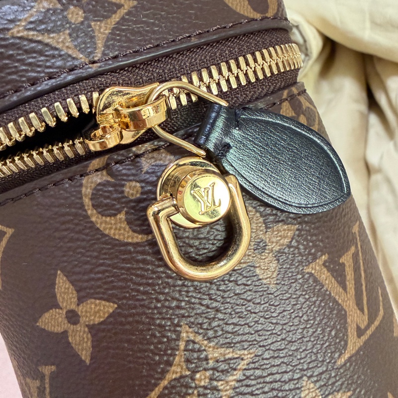 LV Vanity 九成新-16