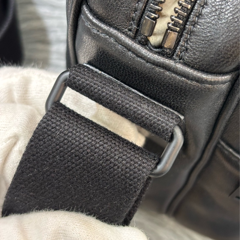 YSL 819279 NIKI 黑色 全皮 滑面 雙拉鍊 斜背包 相機包 方塊包 巧克力包 肩背包 側背包-7