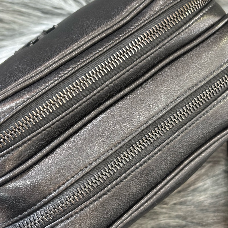 YSL 819279 NIKI 黑色 全皮 滑面 雙拉鍊 斜背包 相機包 方塊包 巧克力包 肩背包 側背包-22