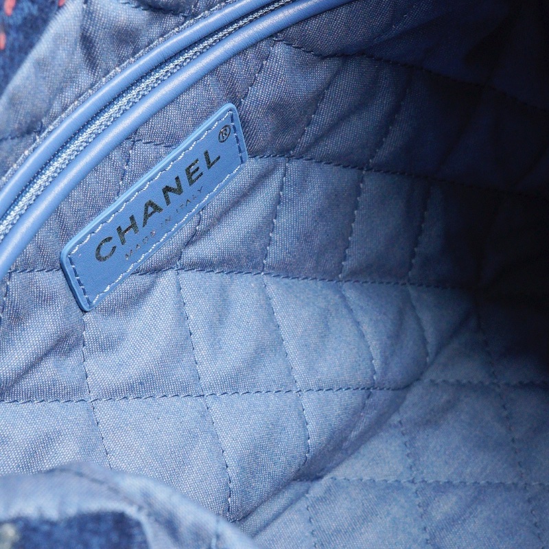Chanel 23A 22bag 亮片牛仔流浪包(附小包)-5