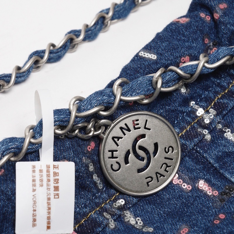 Chanel 23A 22bag 亮片牛仔流浪包(附小包)-8