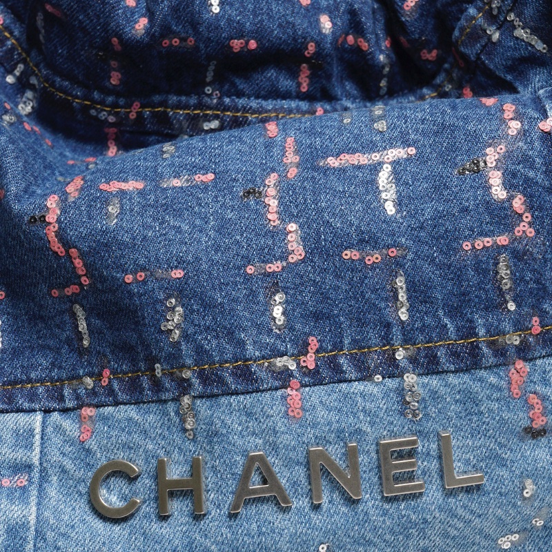 Chanel 23A 22bag 亮片牛仔流浪包(附小包)-10