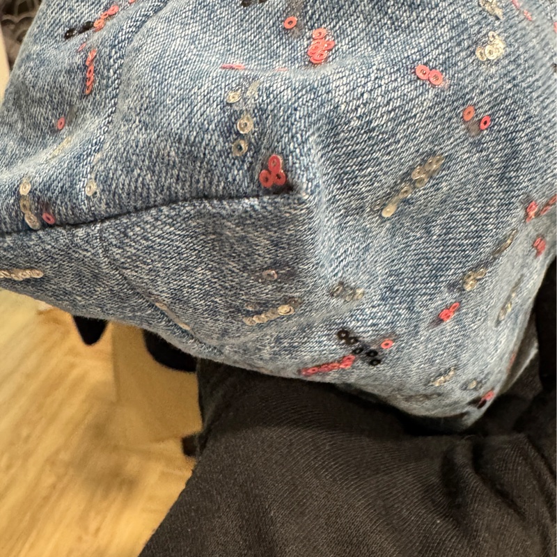 Chanel 23A 22bag 亮片牛仔流浪包(附小包)-12