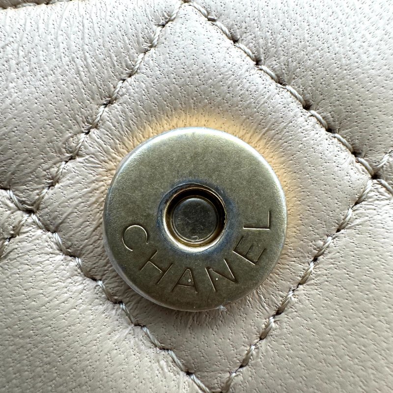 【美收精品】CHANEL 奶茶色金球長鍊小包 B-862【隔月月中將轉賣至日本 上架期限30天】-7